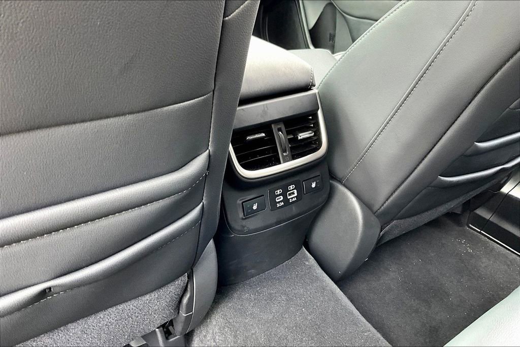 Certified 2025 Subaru Outback Touring w/ Popular Package #2 image 10