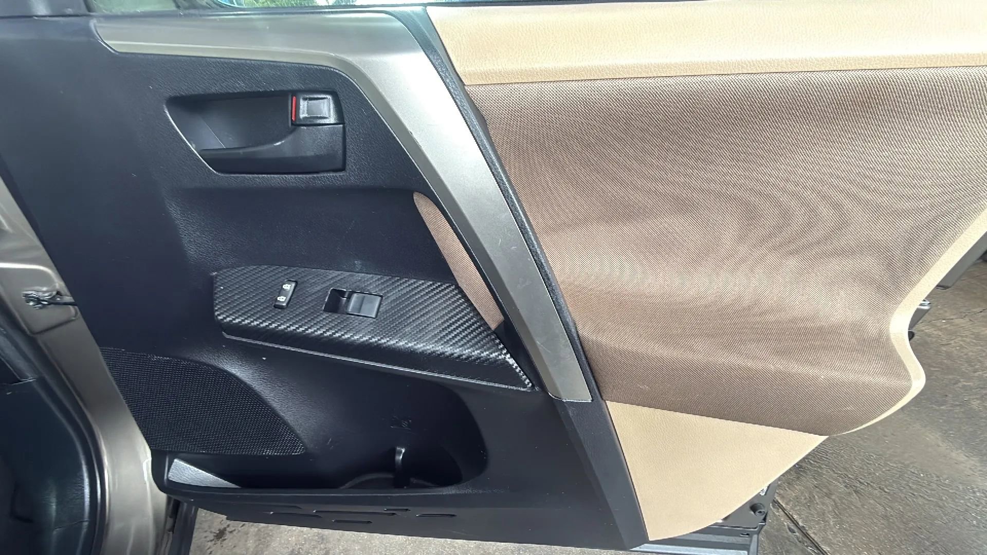 Used 2013 Toyota RAV4 LE image 22