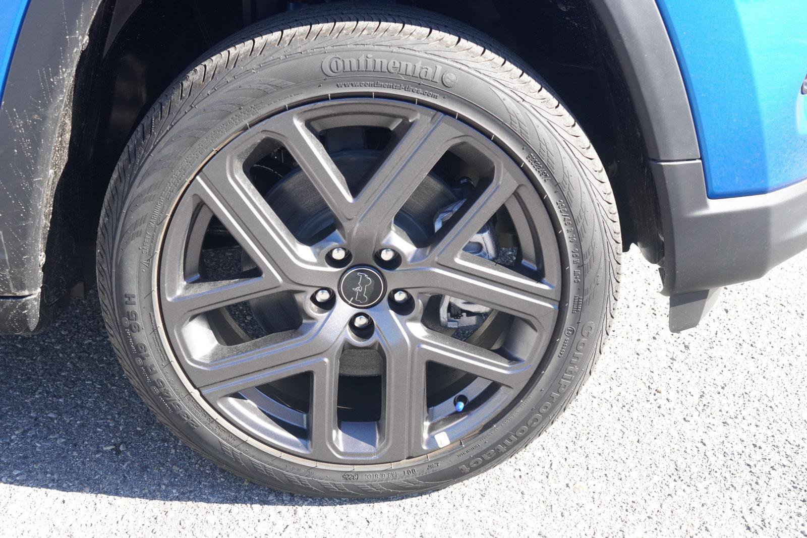 New 2026 Jeep Compass Limited image 32