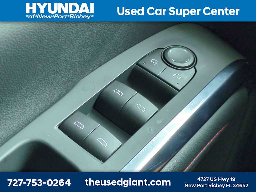 Used 2026 Chevrolet Traverse Z71 w/ LPO, Floor Liner Package AWD/4WD image 29