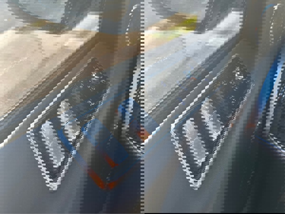 Used 2020 Land Rover Range Rover Sport HSE Dynamic image 37