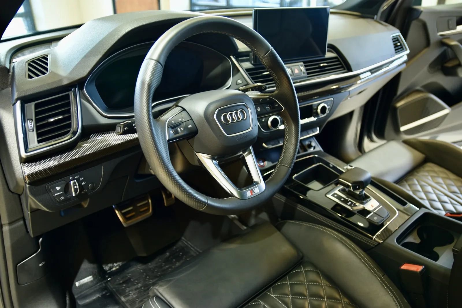 Used 2024 Audi SQ5 Premium Plus AWD/4WD image 11