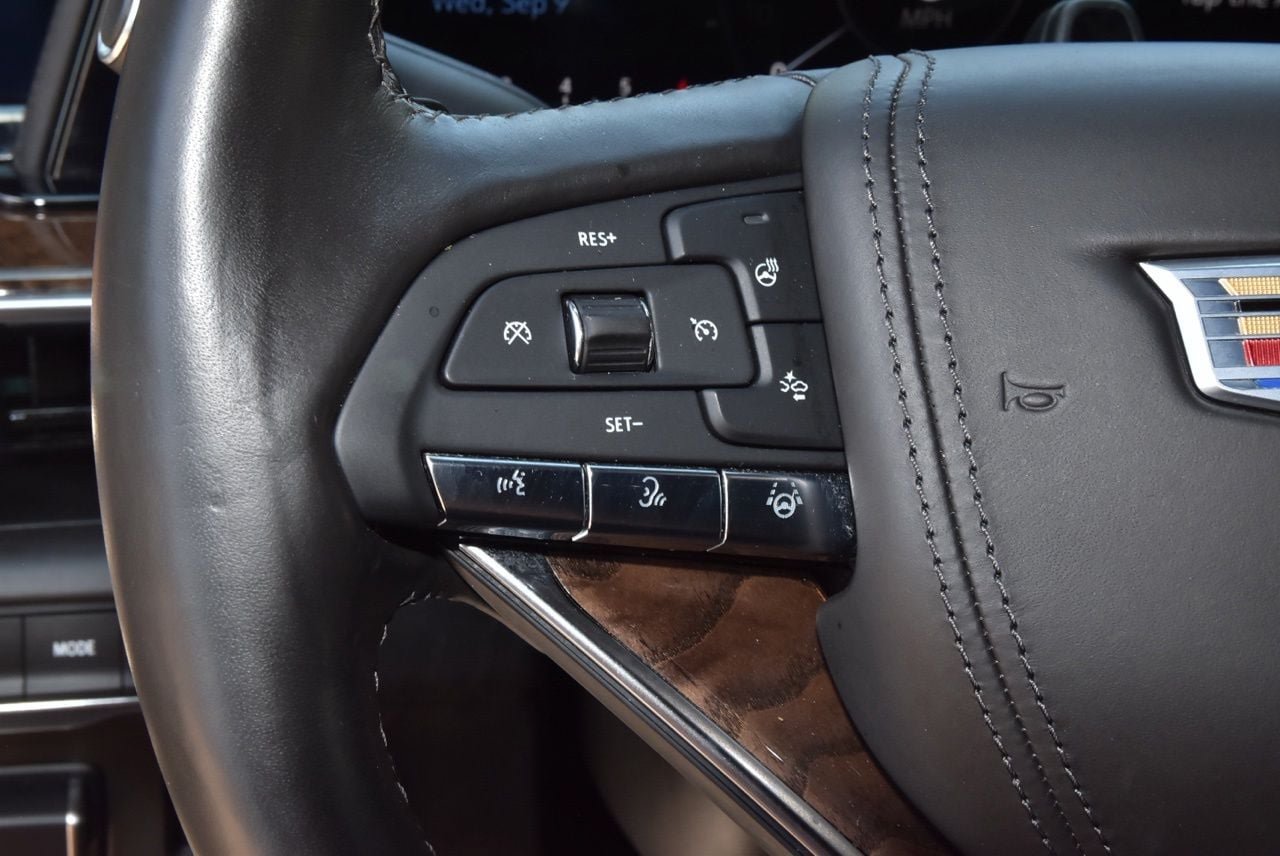 Used 2021 Cadillac Escalade Sport Platinum AWD/4WD image 25