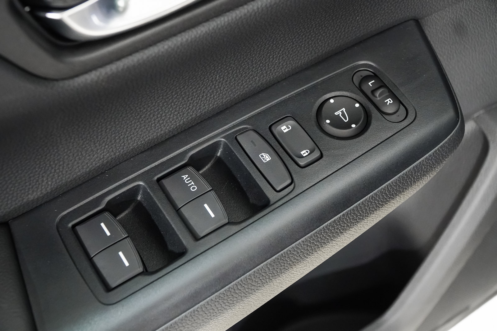 New 2027 Honda CR-V LX image 17