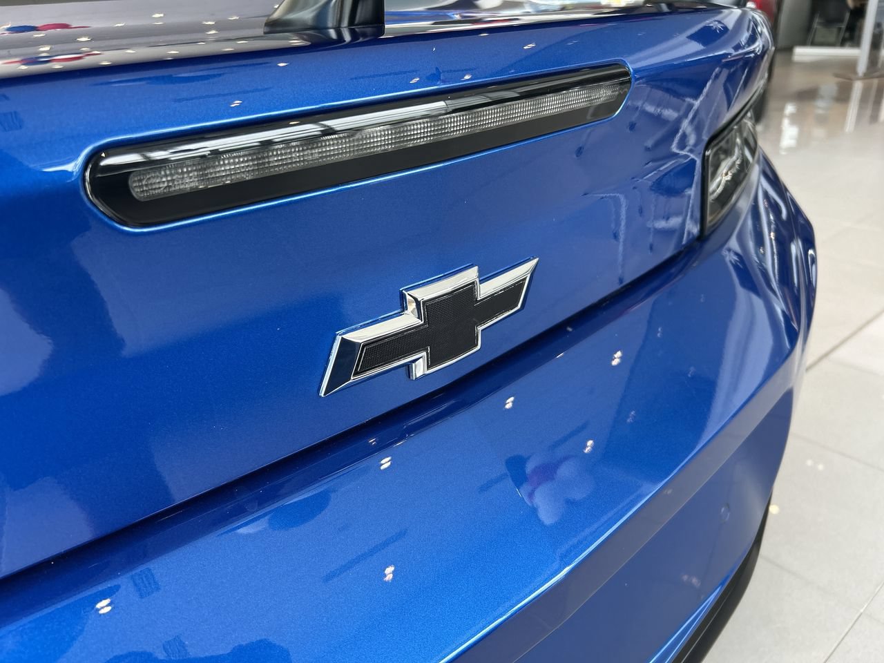 Used 2018 Chevrolet Camaro ZL1 RWD image 7