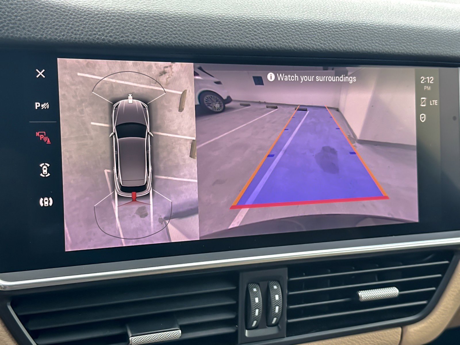Certified 2023 Porsche Cayenne Platinum Edition image 20