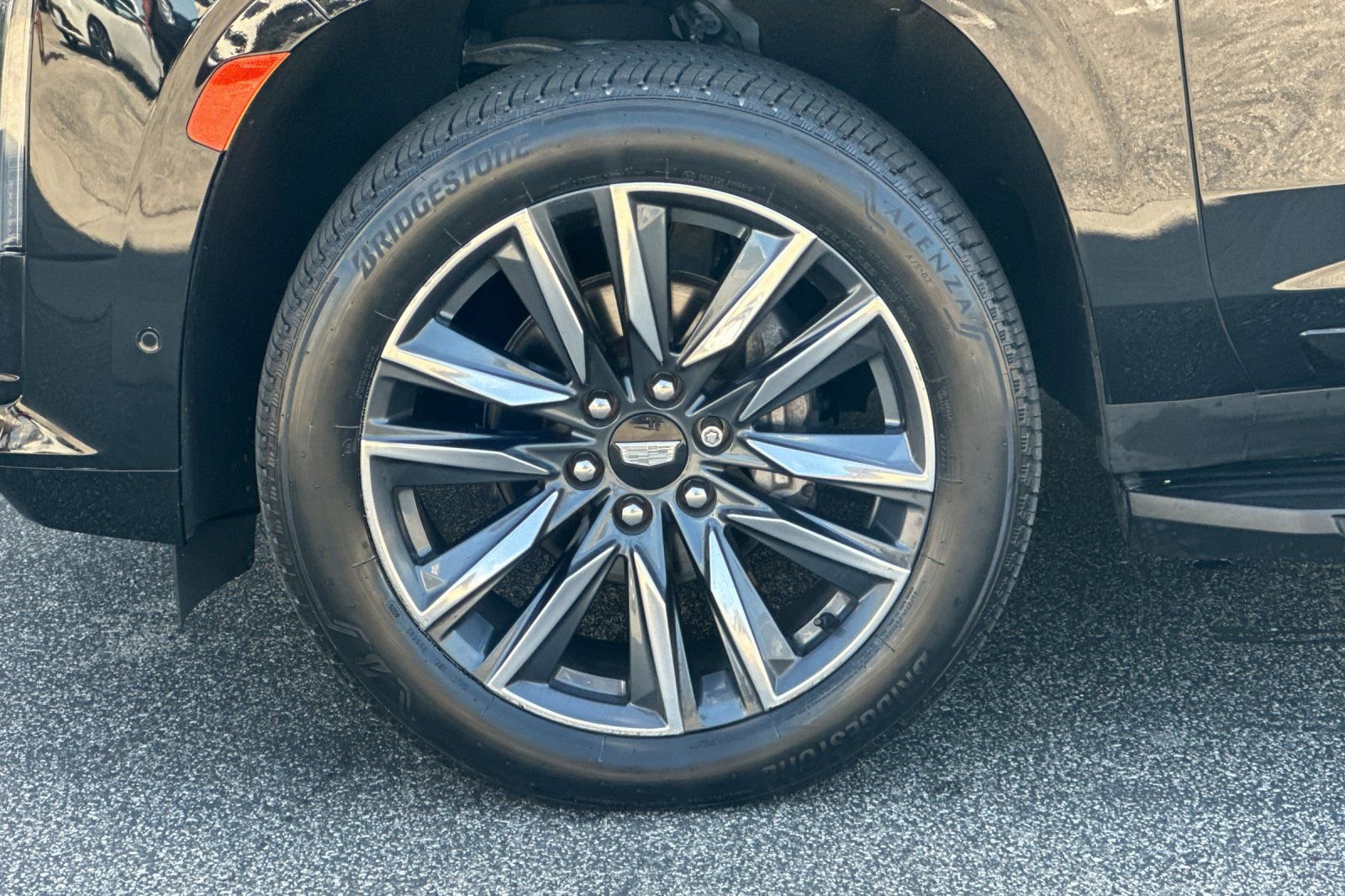 Used 2022 Cadillac Escalade Sport Platinum image 39