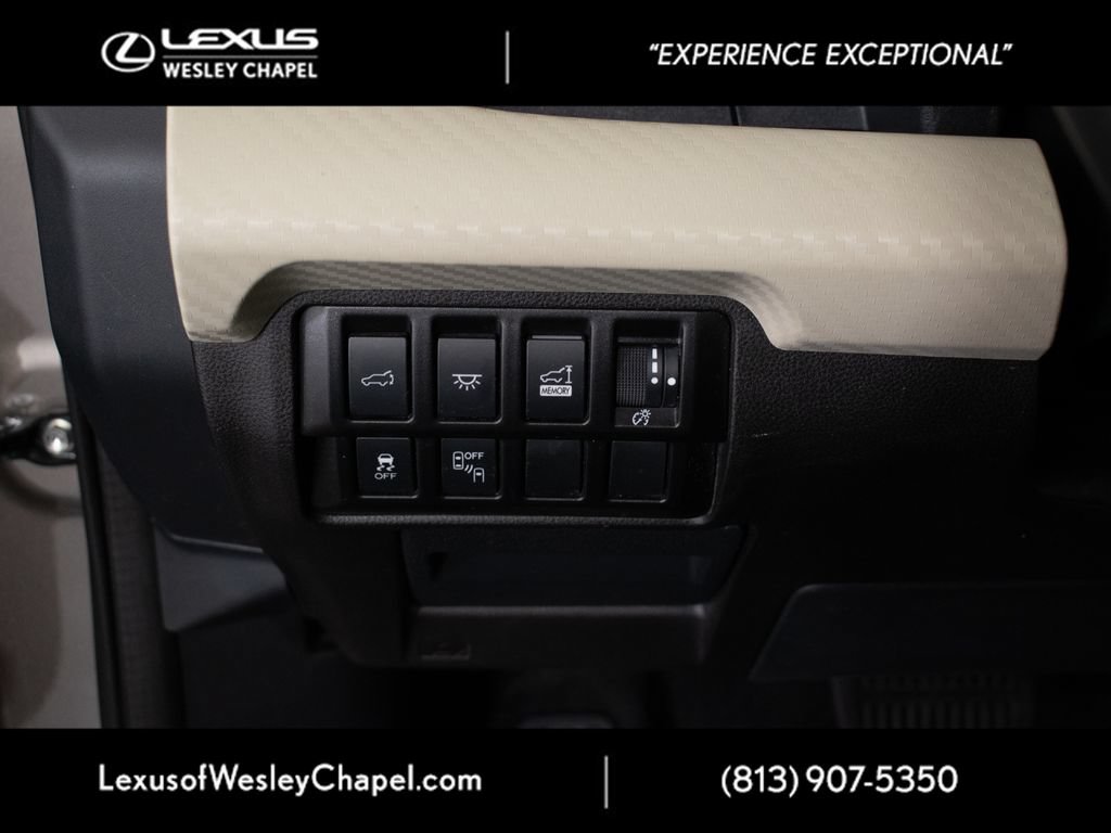 Used 2022 Subaru Ascent Premium w/ Convenience Package AWD/4WD image 37