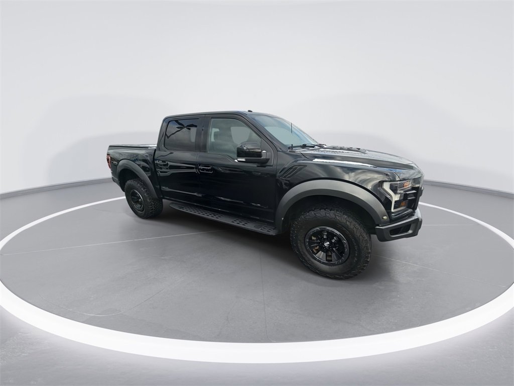 Used 2018 Ford F150 Raptor w/ Equipment Group 802A Luxury image 2
