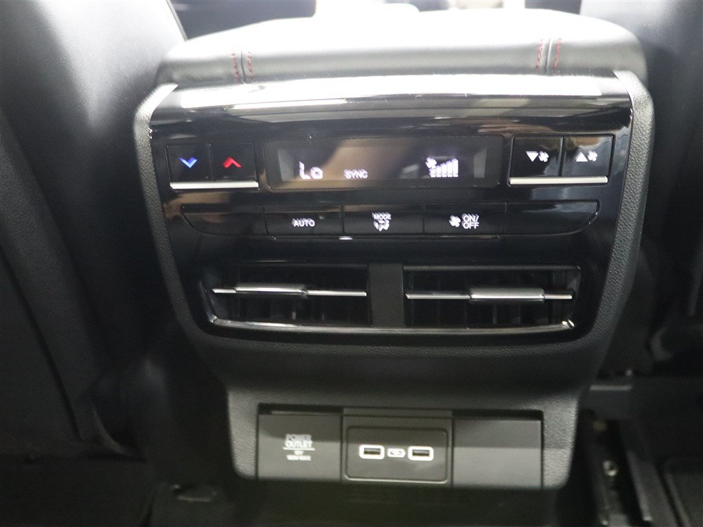 Used 2022 Acura MDX Type S AWD/4WD image 27