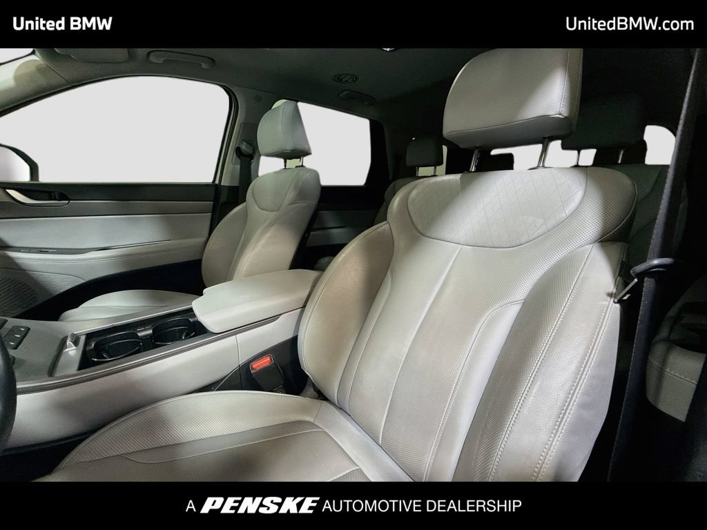 Used 2022 Hyundai Palisade SEL w/ Premium Package FWD image 5
