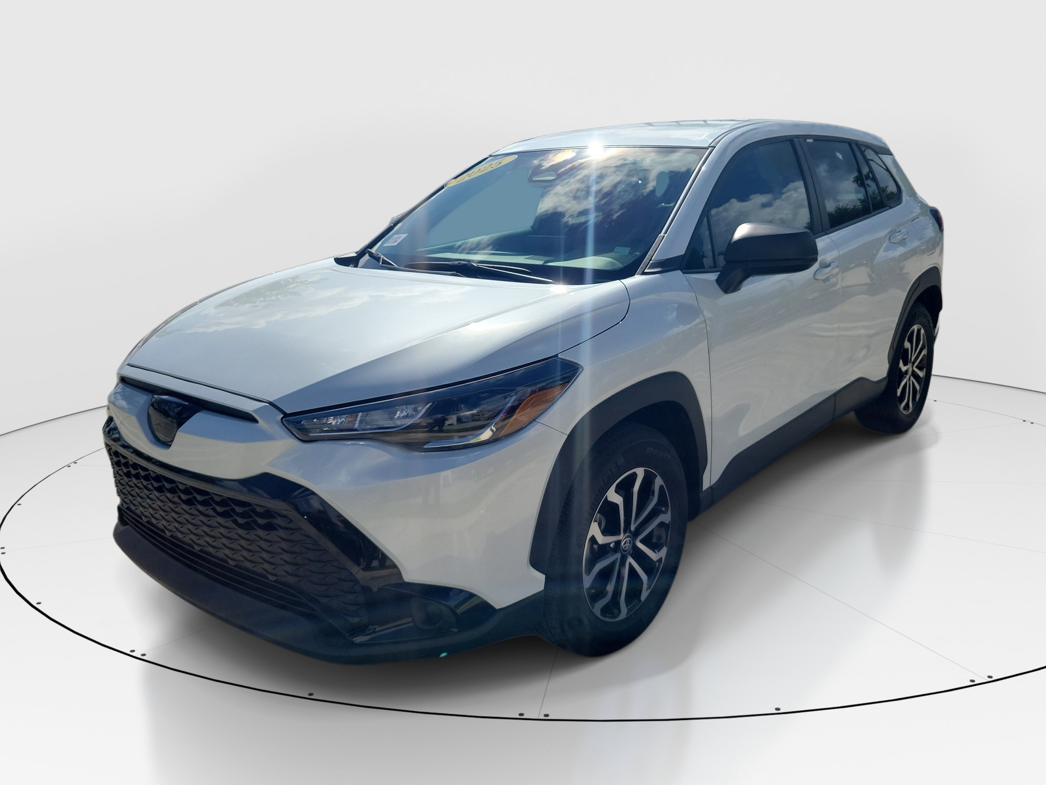 Certified 2025 Toyota Corolla Cross AWD Hybrid image 3
