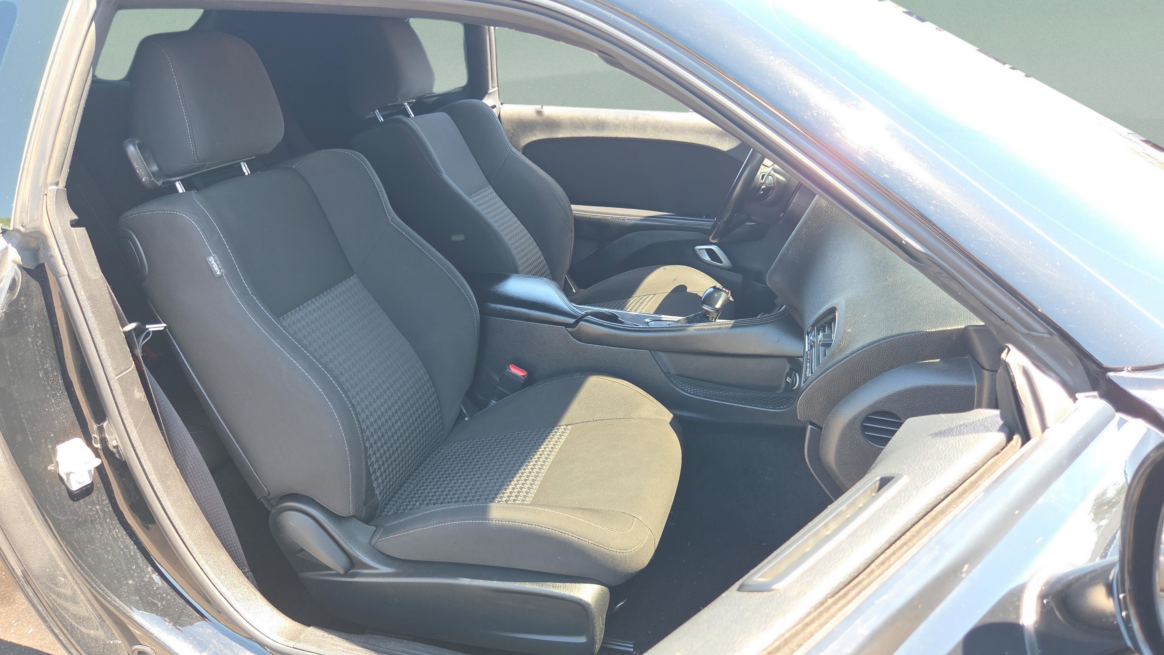 Used 2022 Dodge Challenger GT image 14