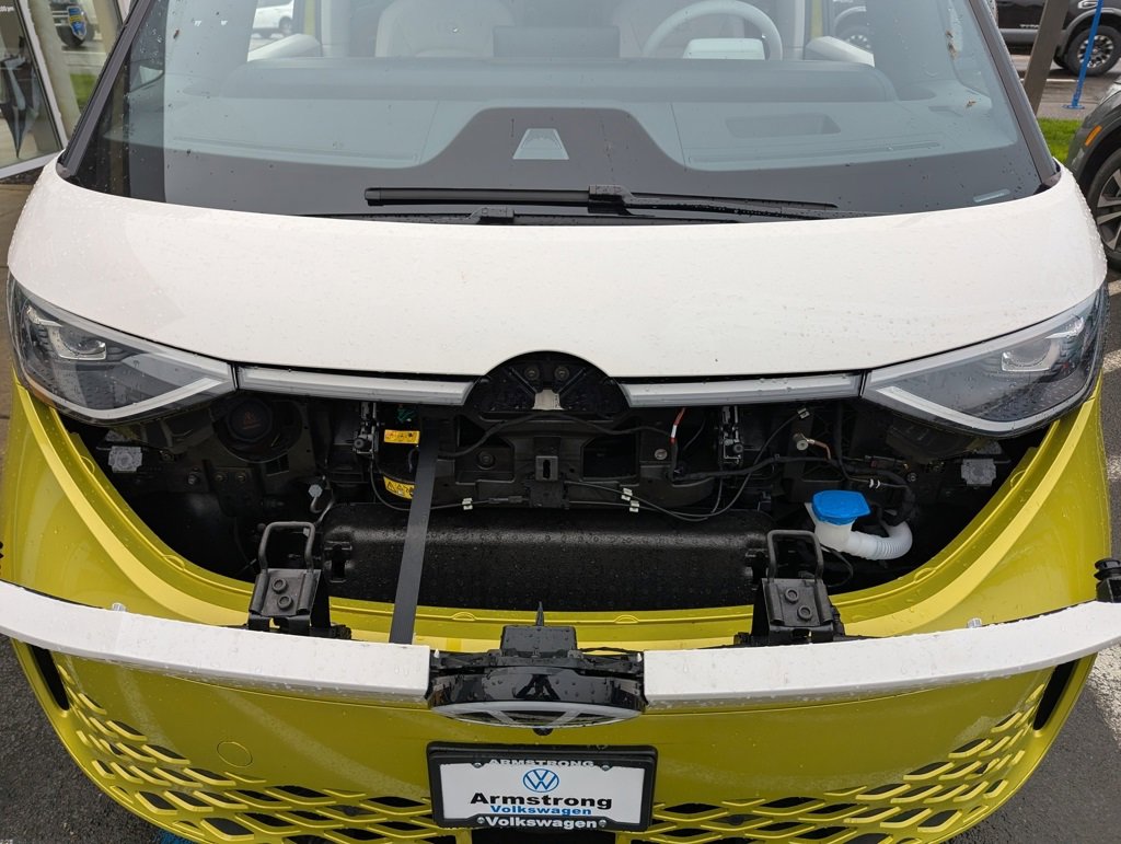 New 2025 Volkswagen ID. Buzz Pro S Plus image 40