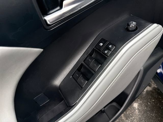 Used 2023 Toyota Highlander L image 10