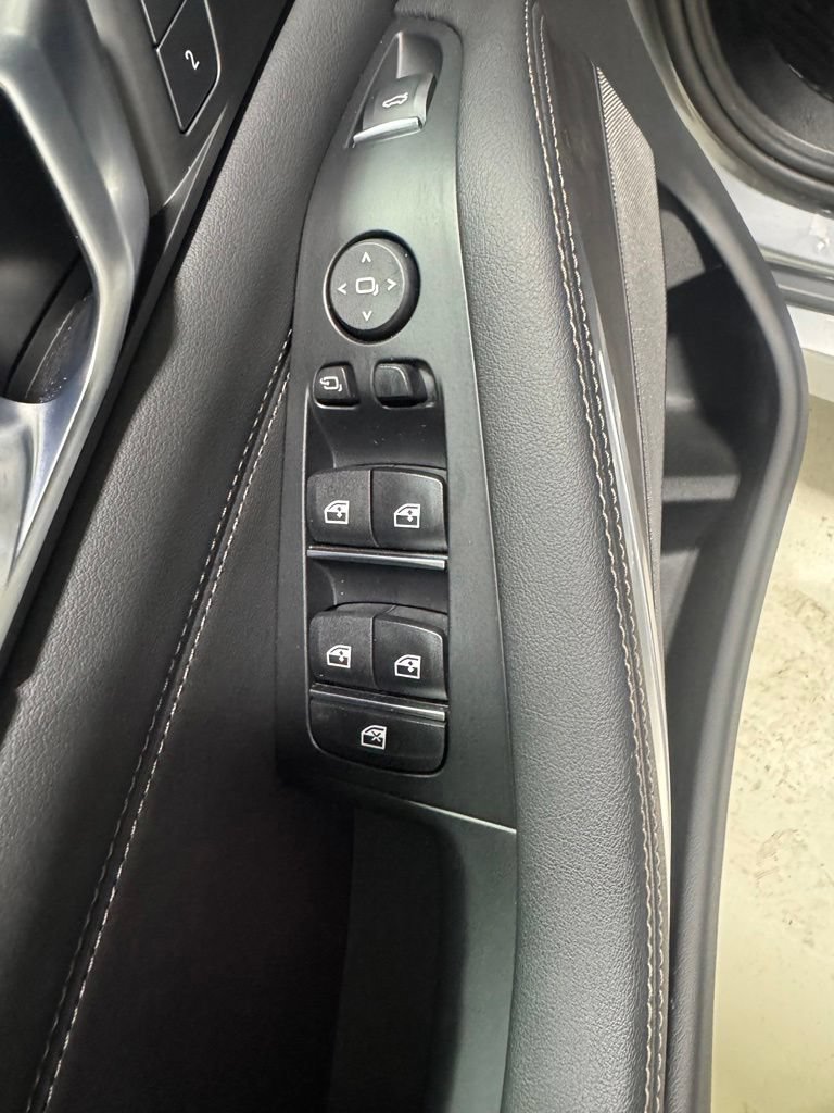 Used 2026 BMW X5 xDrive40i w/ M Sport Package AWD/4WD image 11