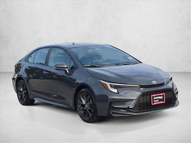 Certified 2025 Toyota Corolla SE FWD image 3