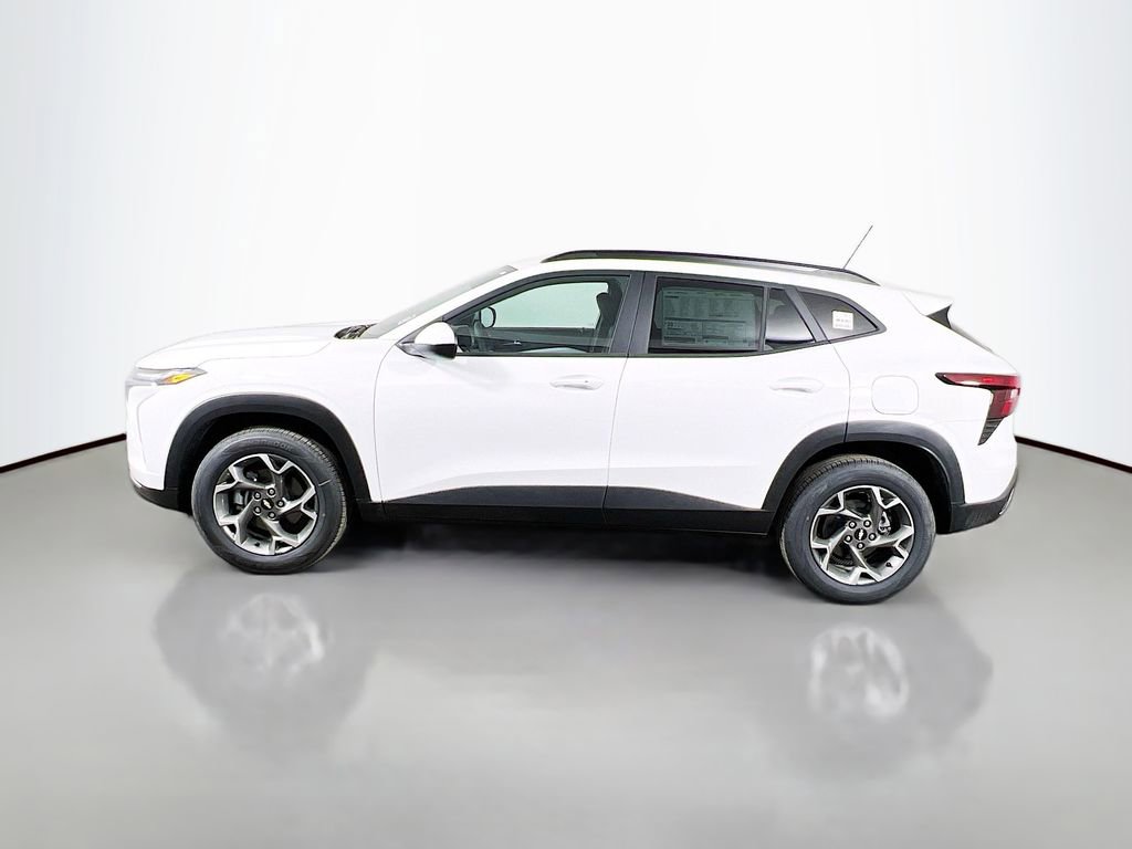 New 2026 Chevrolet Trax LT w/ Driver Confidence Package image 8