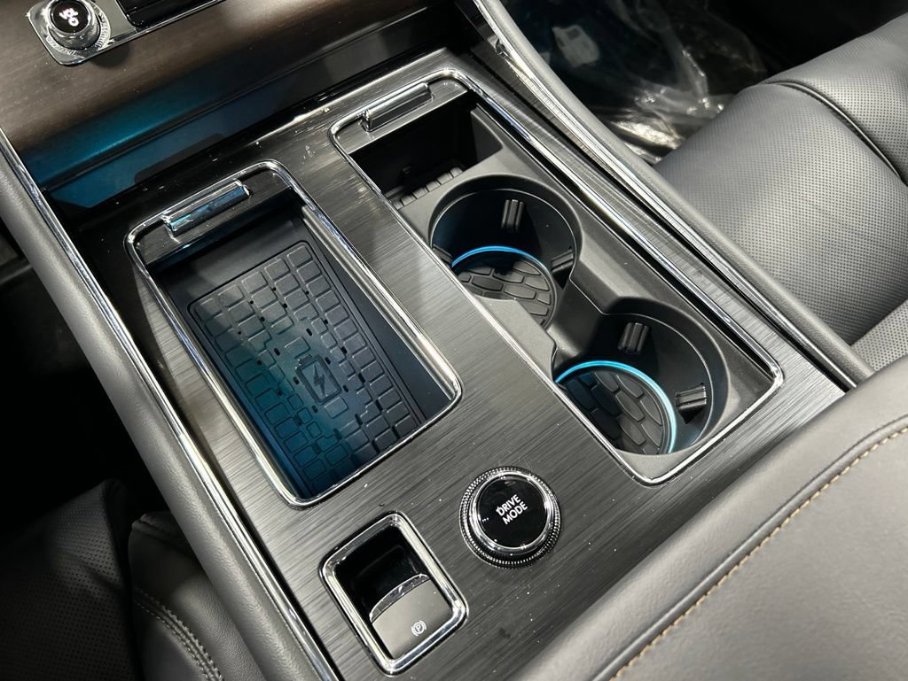New 2026 Lincoln Aviator Reserve AWD/4WD image 22