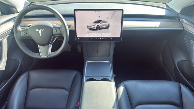 Used 2023 Tesla Model 3 Standard Range image 7