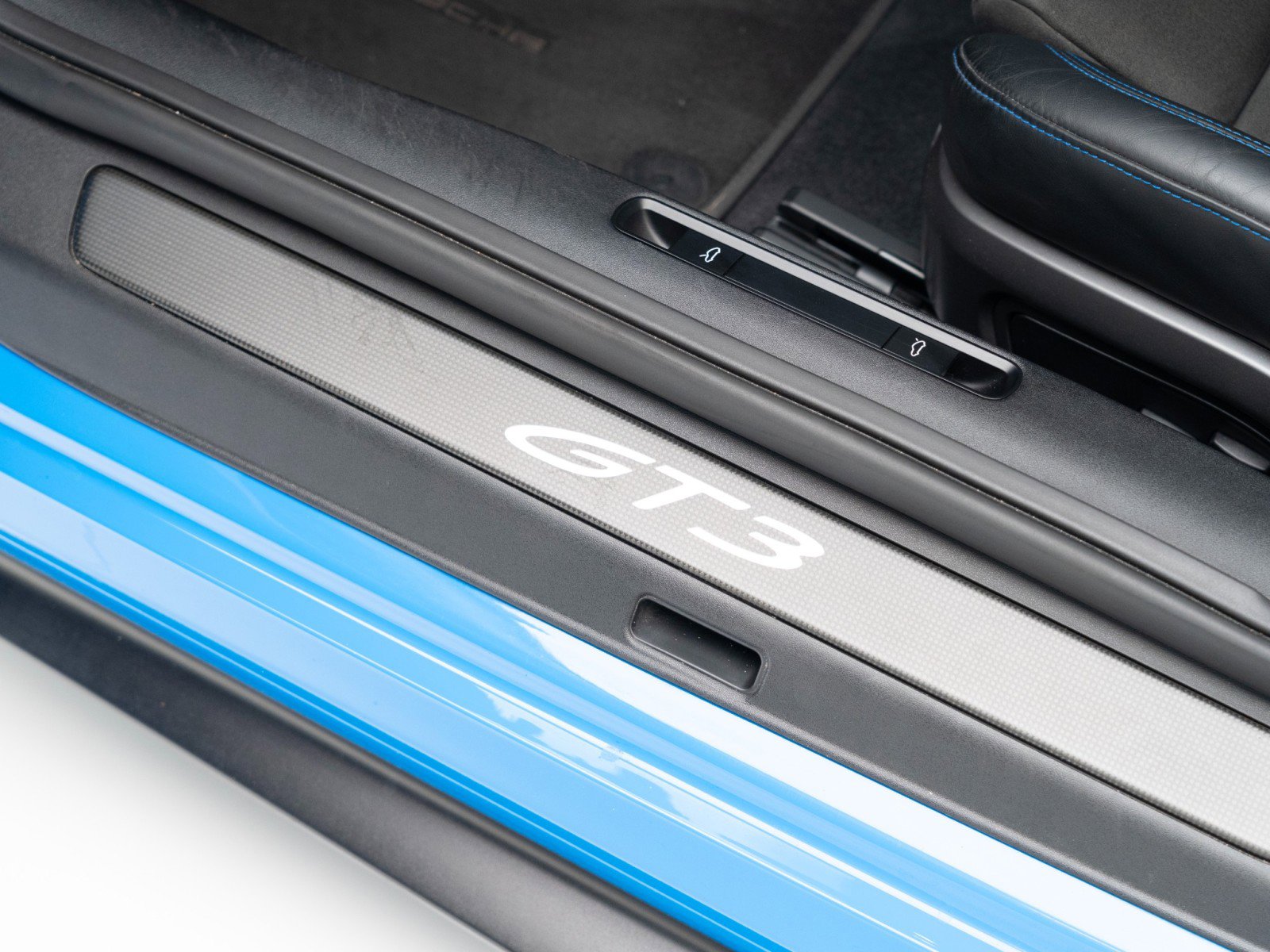 Certified 2022 Porsche 911 GT3 RWD image 15