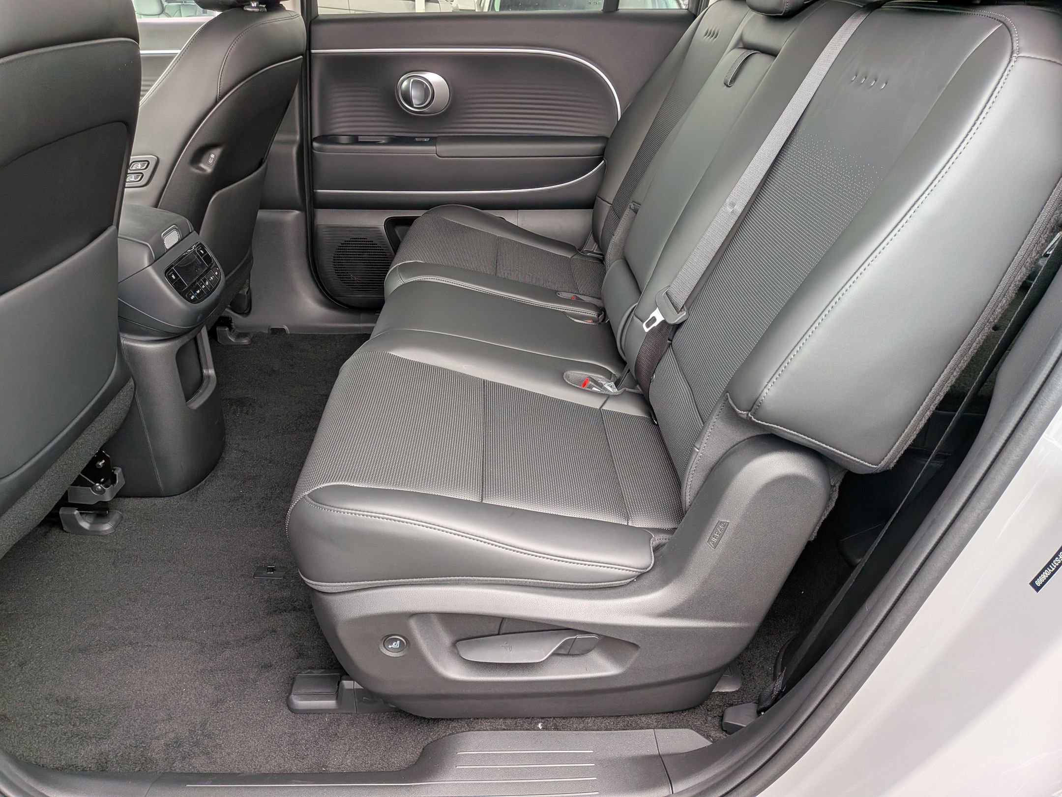 New 2026 Hyundai Ioniq 9 SEL image 19