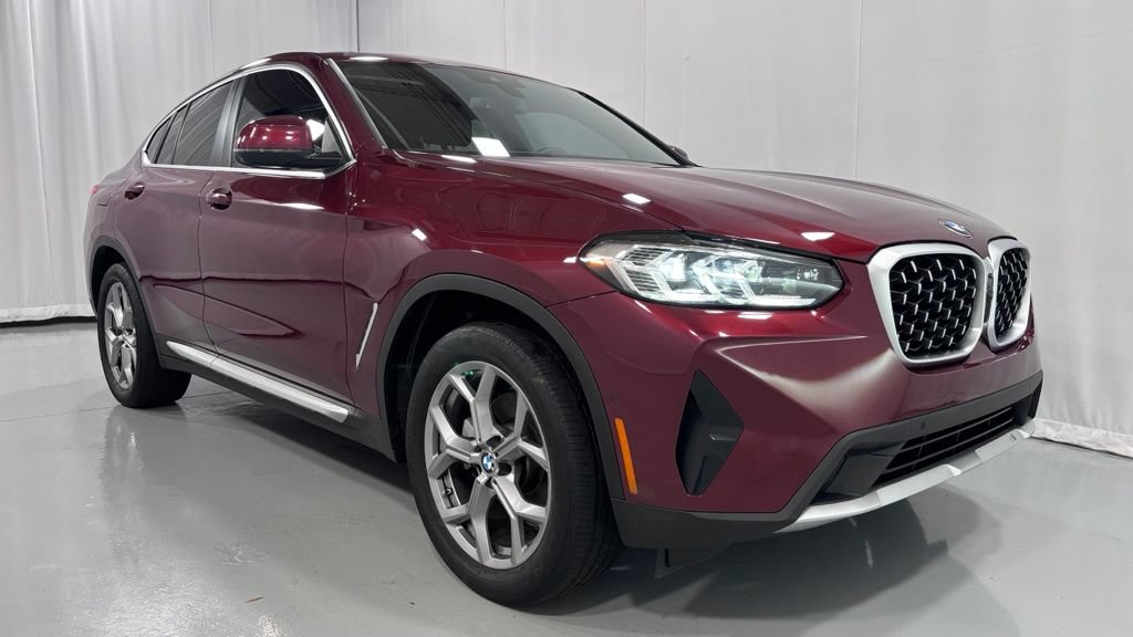 Used 2023 BMW X4 xDrive30i w/ Premium Package AWD/4WD image 4