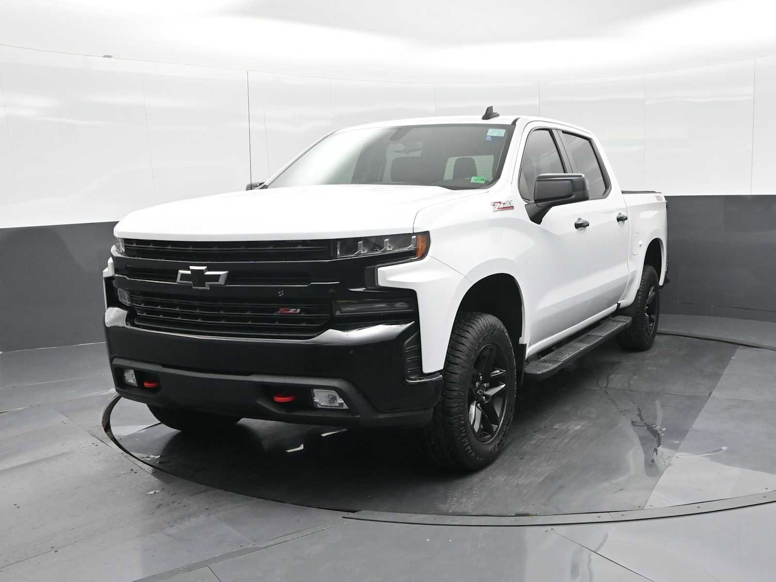 Used 2021 Chevrolet Silverado 1500 LT Trail Boss w/ Convenience Package II image 4