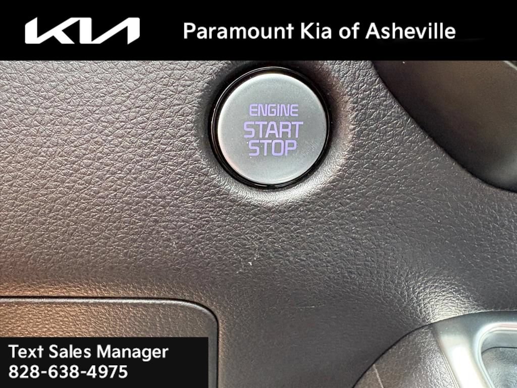 Certified 2025 Kia Carnival SX Prestige FWD image 15