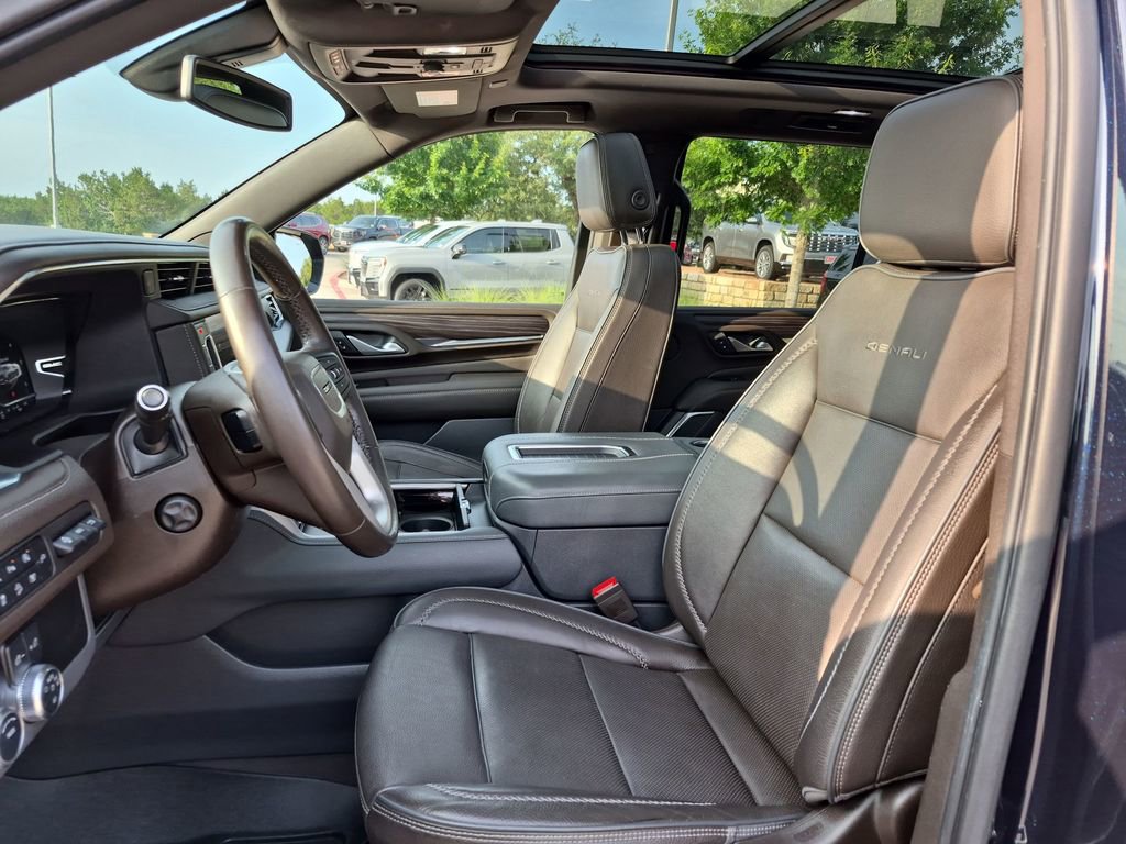 Used 2022 GMC Yukon Denali AWD/4WD image 19