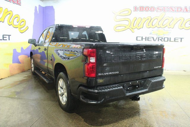 Used 2023 Chevrolet Silverado 1500 Custom image 6