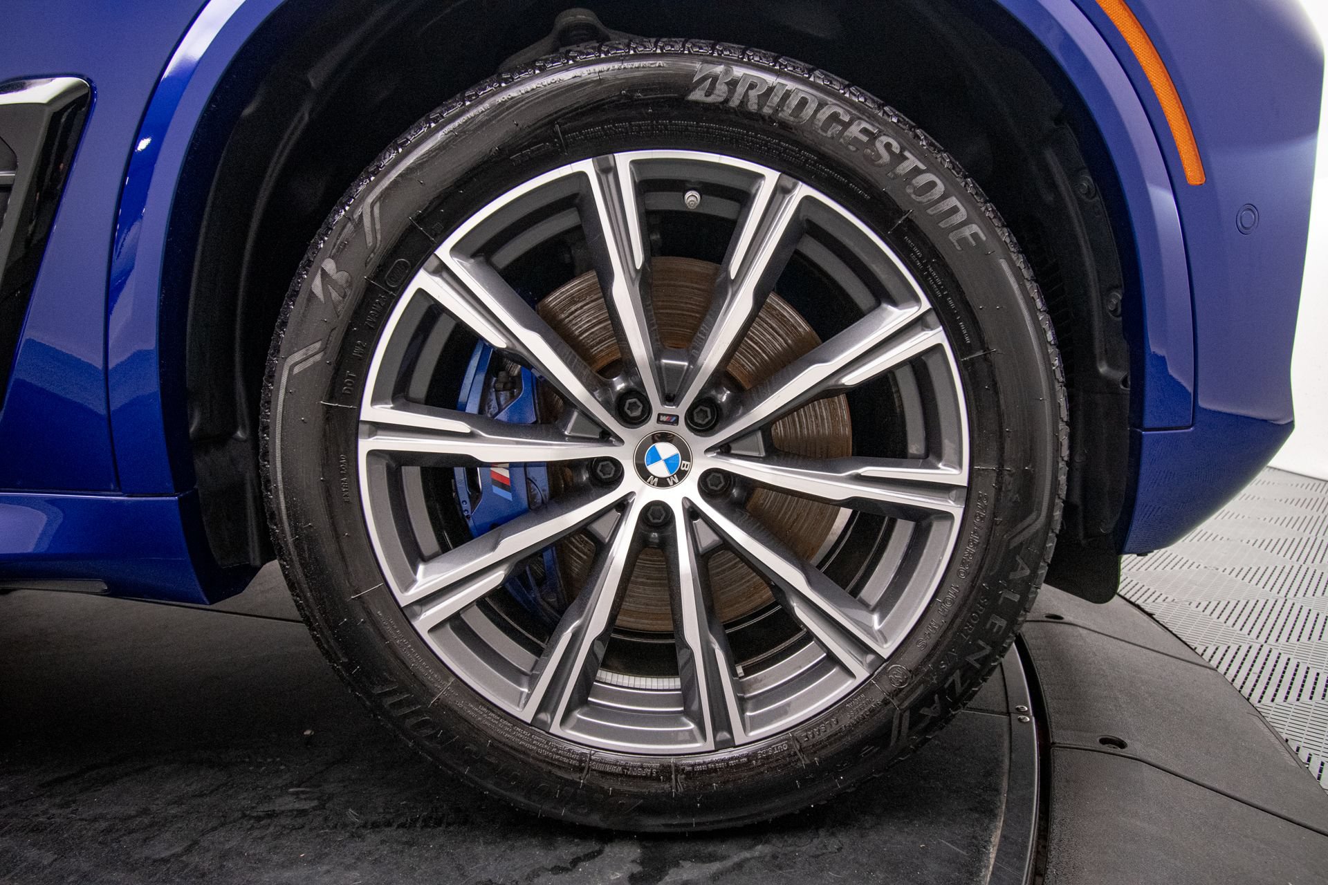 Used 2026 BMW X5 M60i AWD/4WD image 36
