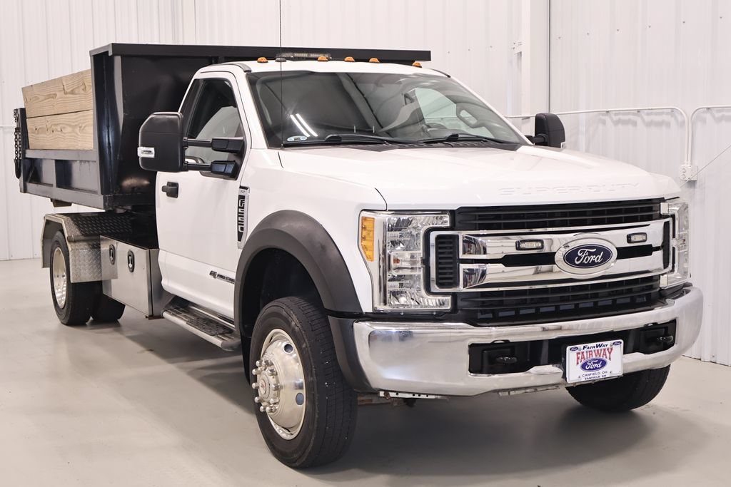 Used 2017 Ford F550 4x4 Regular Cab Super Duty w/ XLT Value Package image 3