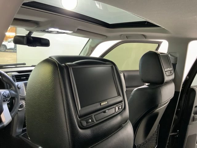 Used 2016 Toyota 4Runner Limited AWD/4WD image 36