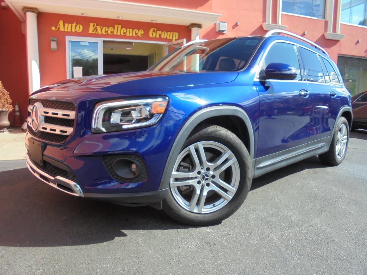 Used 2020 Mercedes-Benz GLB 250 4MATIC w/ Premium Package image 19