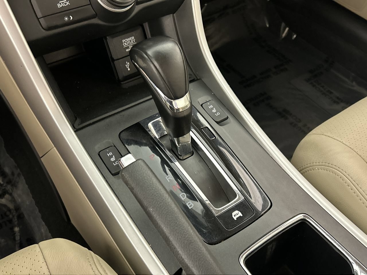 Used 2015 Honda Accord Touring image 17