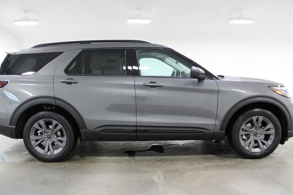 New 2026 Ford Explorer Active AWD/4WD image 10