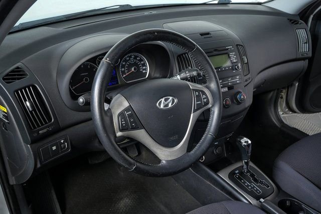 Used 2010 Hyundai Elantra SE image 4