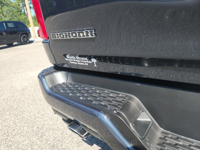 New 2026 RAM 1500 4x4 Crew Cab image 9
