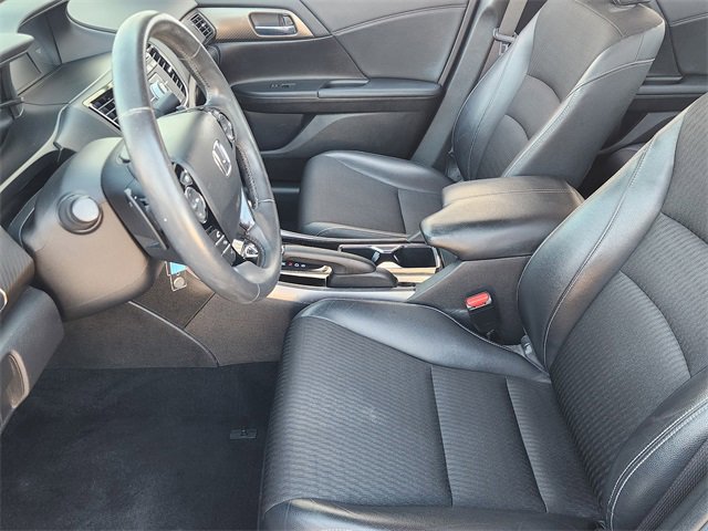 Used 2016 Honda Accord Sport image 11