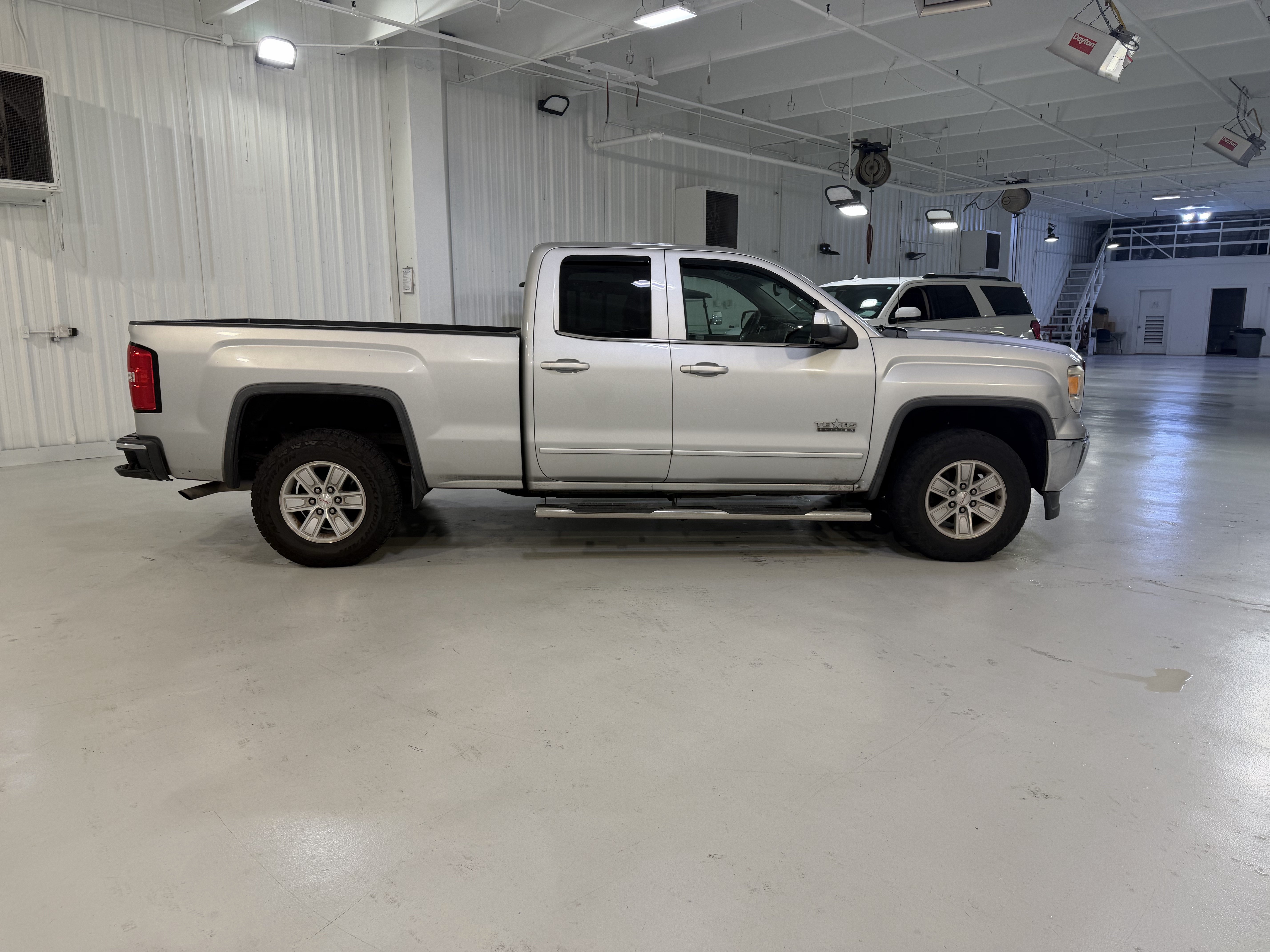Used 2014 GMC Sierra 1500 SLE w/ Texas SLE Value Package RWD image 6