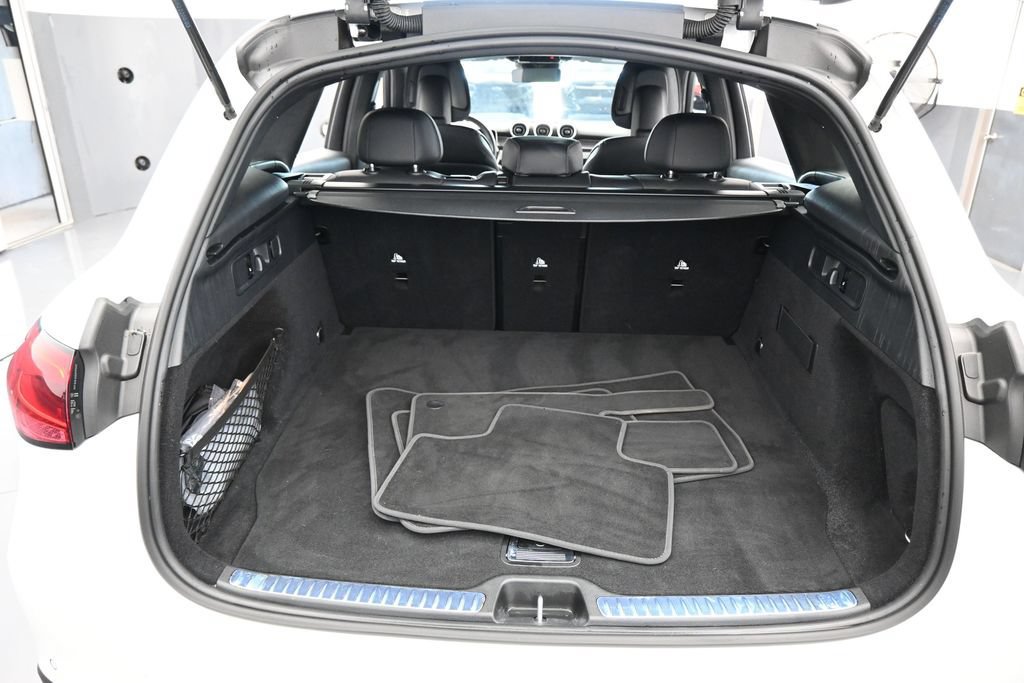 Used 2026 Mercedes-Benz GLC 300 image 40