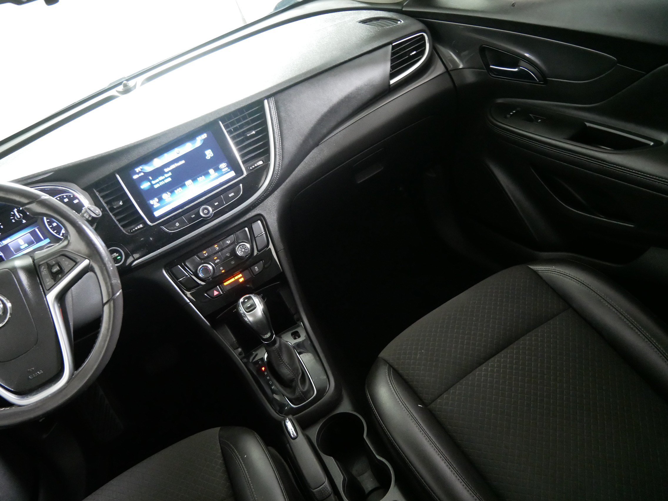 Used 2020 Buick Encore Preferred w/ Safety Package AWD/4WD image 11