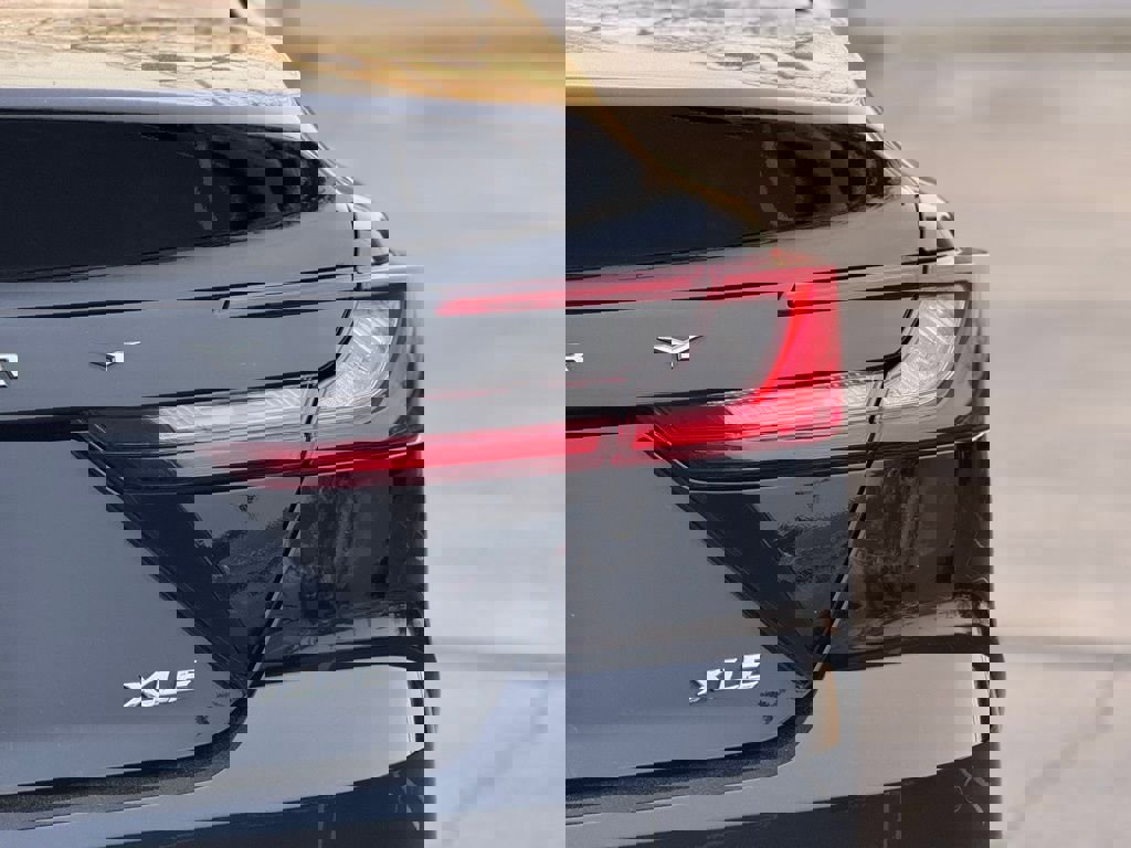 Used 2025 Toyota Camry XLE w/ Premium Plus Package image 12