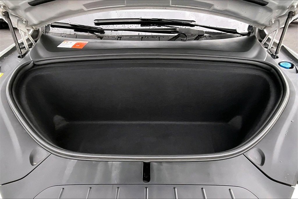 Used 2016 Tesla Model X 90D image 10