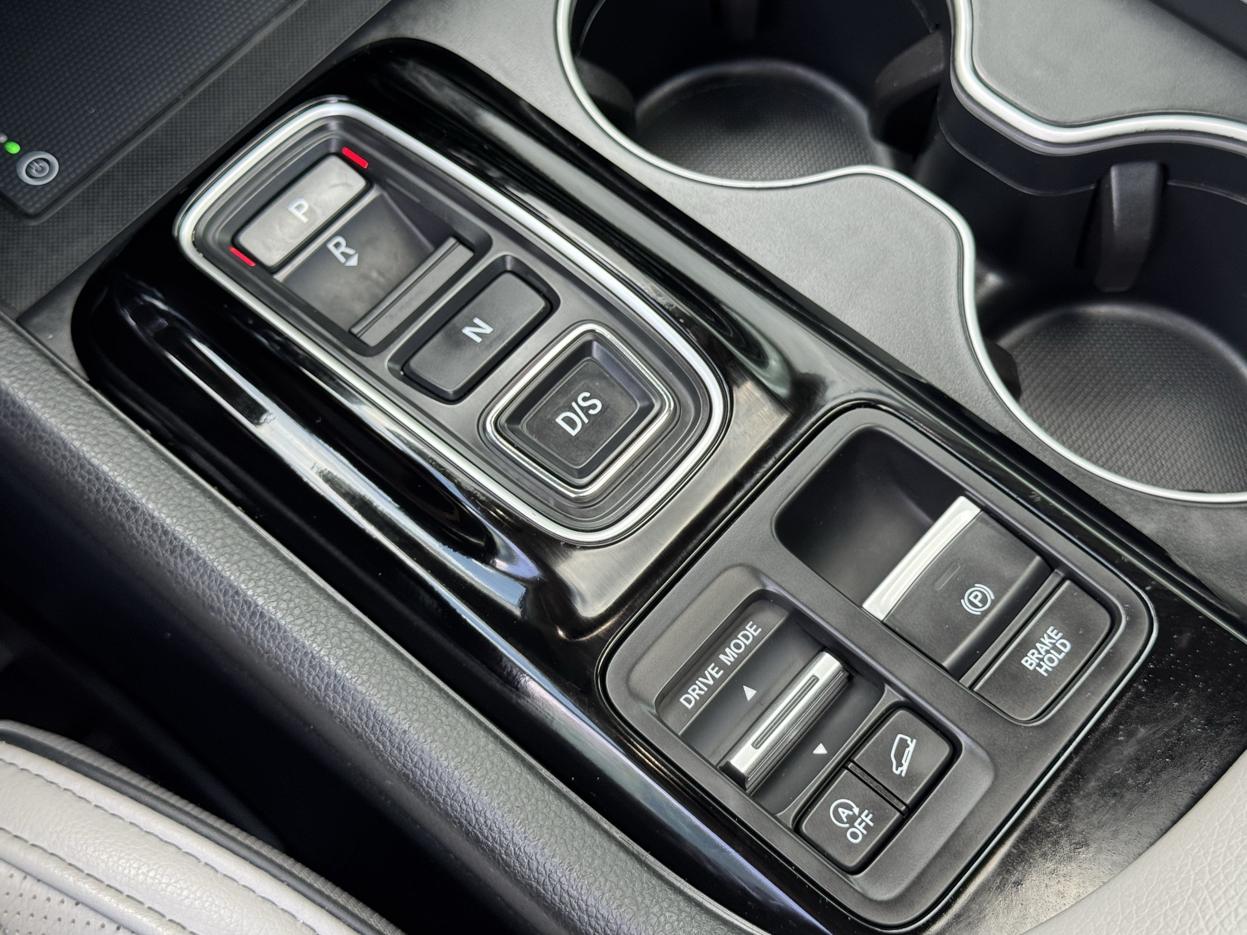 Used 2025 Honda Pilot Elite image 19
