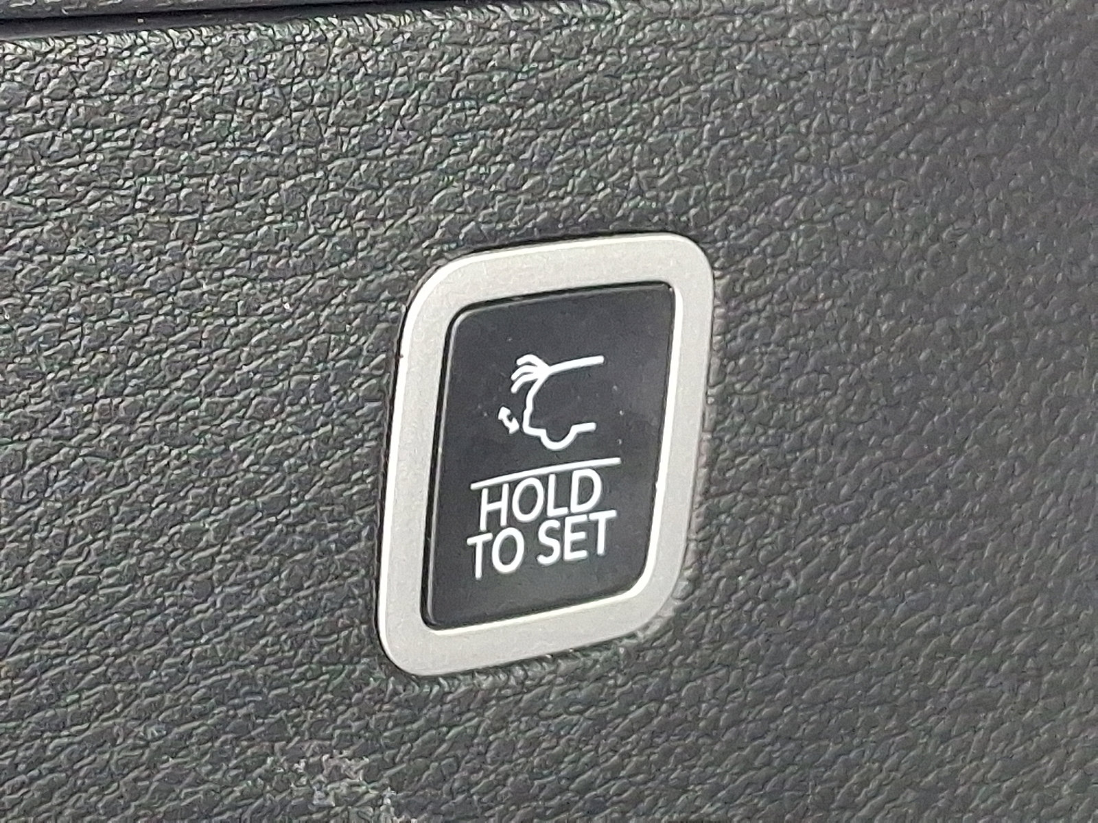 Certified 2022 Jeep Wagoneer Series I image 28