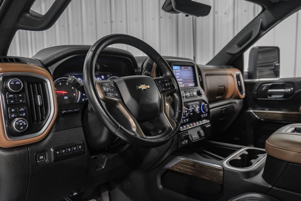 Used 2022 Chevrolet Silverado 3500 High Country image 15