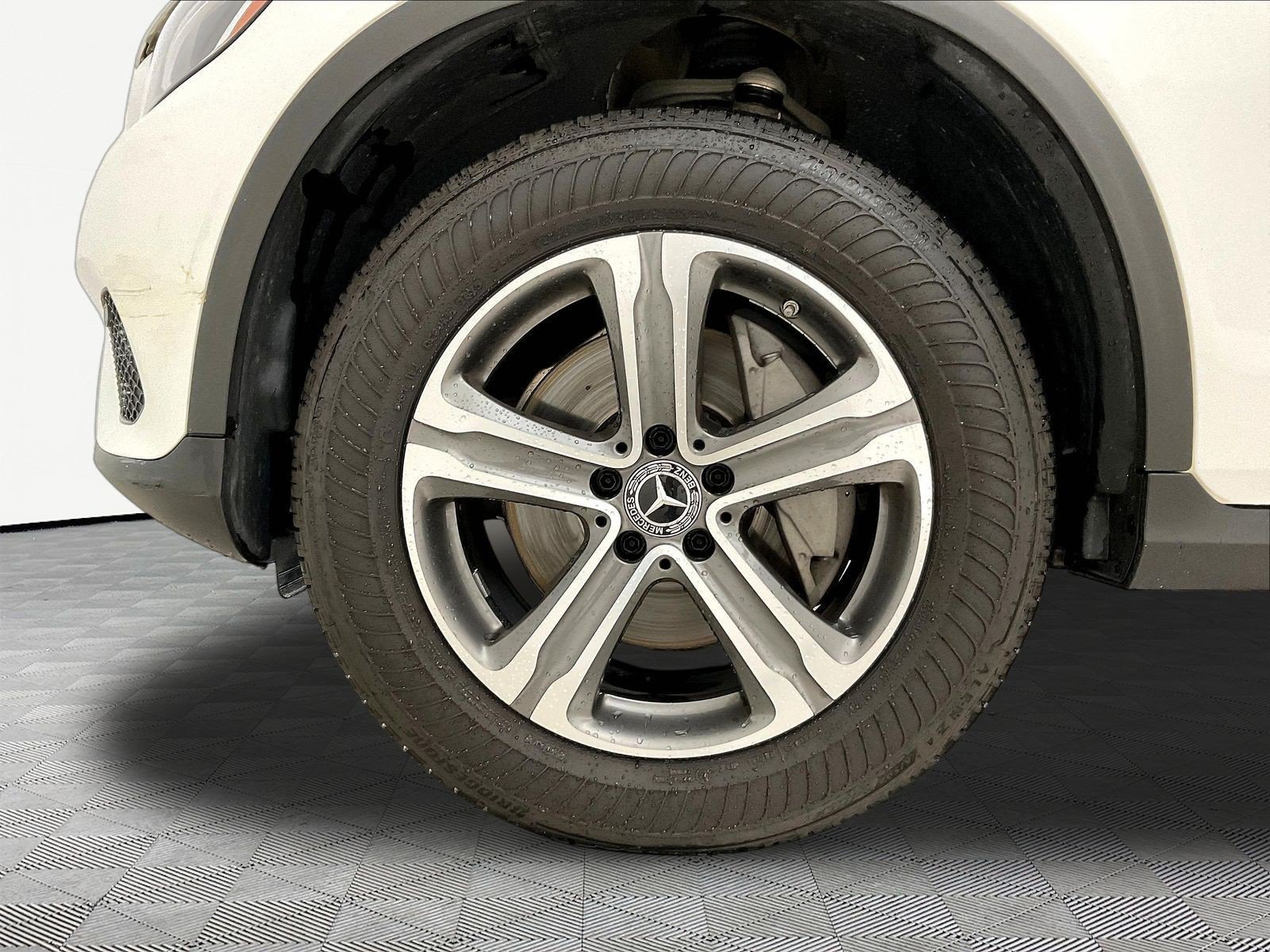 Certified 2019 Mercedes-Benz GLC 300 4MATIC image 34