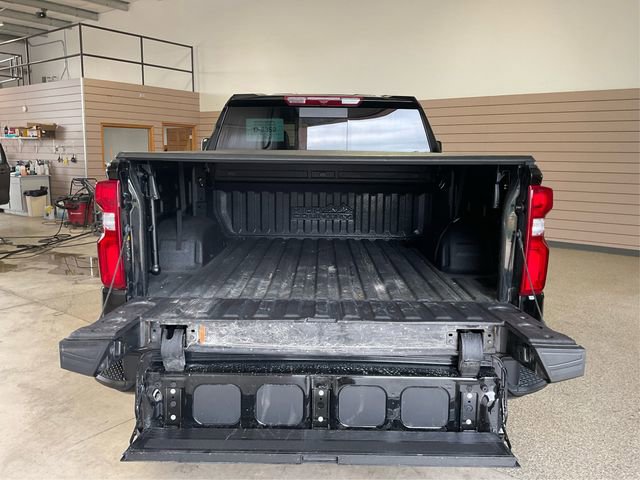 Used 2024 Chevrolet Silverado 1500 High Country w/ High Country Premium Package image 12